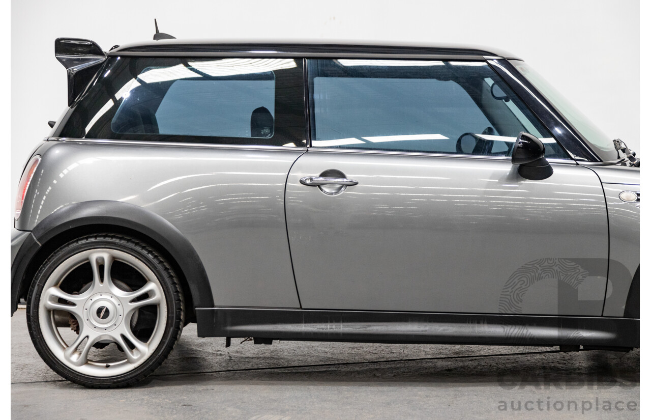 1/2005 Mini Cooper S JCW Upgrade R53 II 2d Hatchback Dark Silver Metallic Supercharged 1.6L