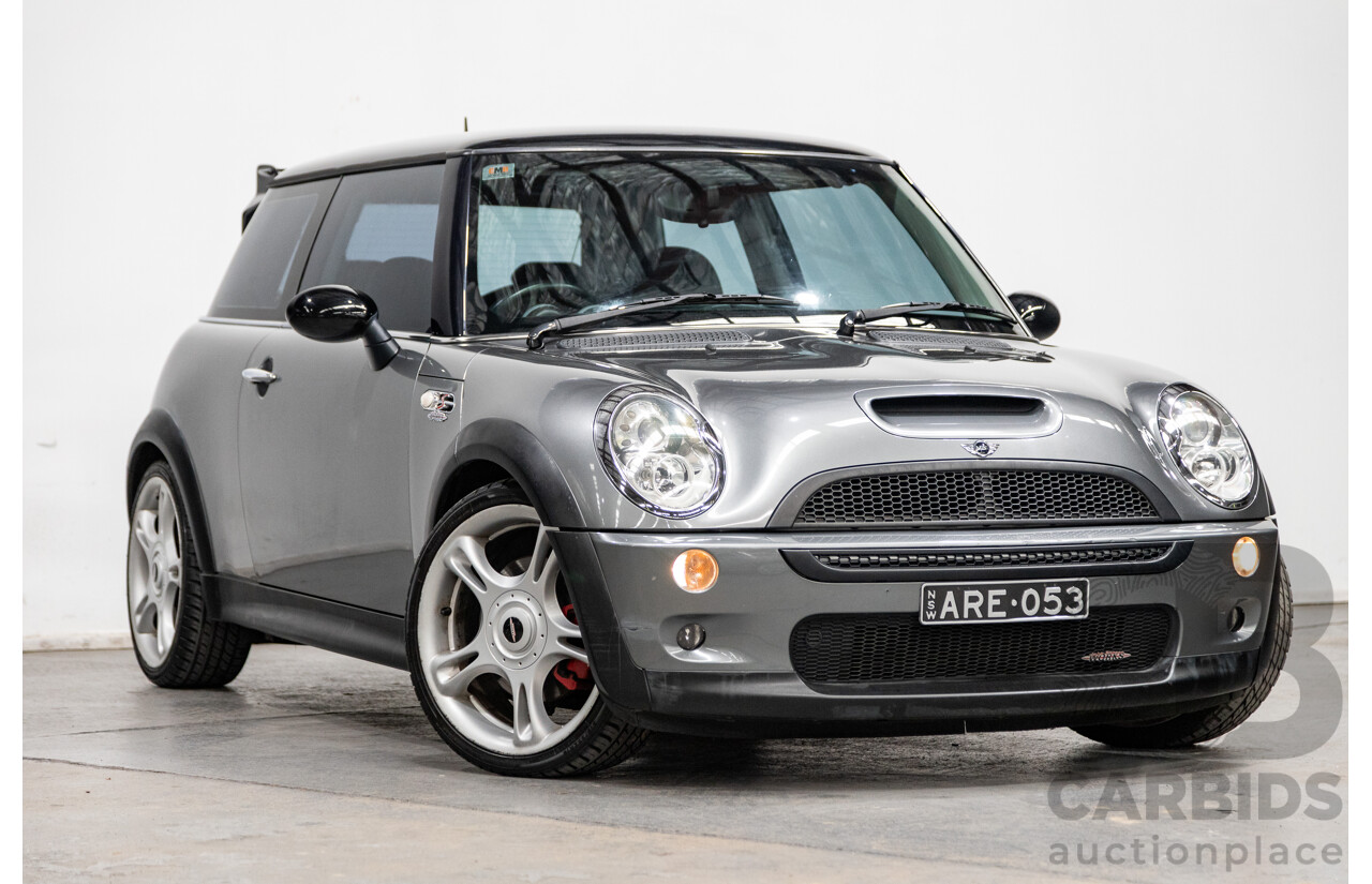 1/2005 Mini Cooper S JCW Upgrade R53 II 2d Hatchback Dark Silver Metallic Supercharged 1.6L