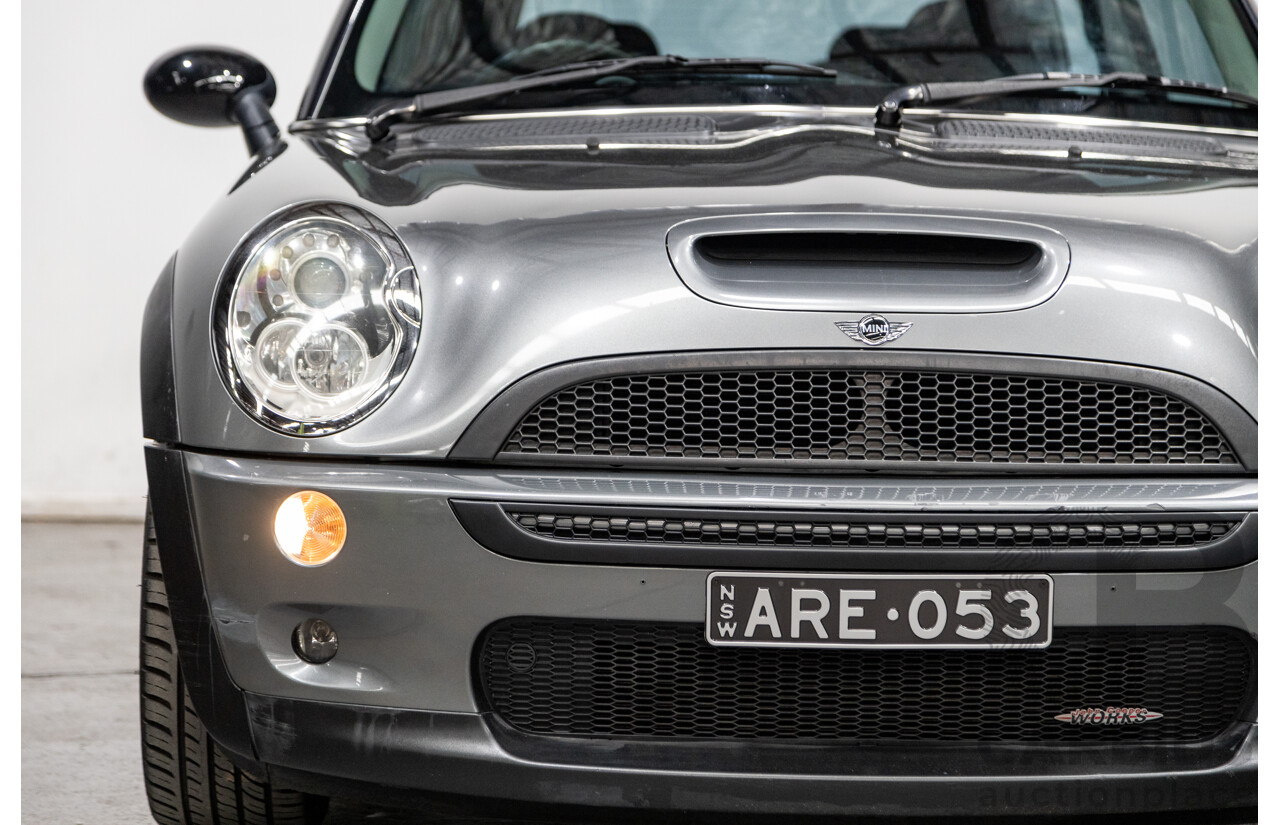 1/2005 Mini Cooper S JCW Upgrade R53 II 2d Hatchback Dark Silver Metallic Supercharged 1.6L