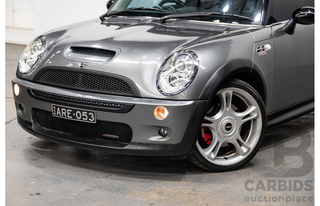 1/2005 Mini Cooper S JCW Upgrade R53 II 2d Hatchback Dark Silver Metallic Supercharged 1.6L