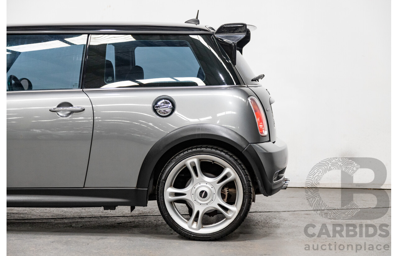 1/2005 Mini Cooper S JCW Upgrade R53 II 2d Hatchback Dark Silver Metallic Supercharged 1.6L