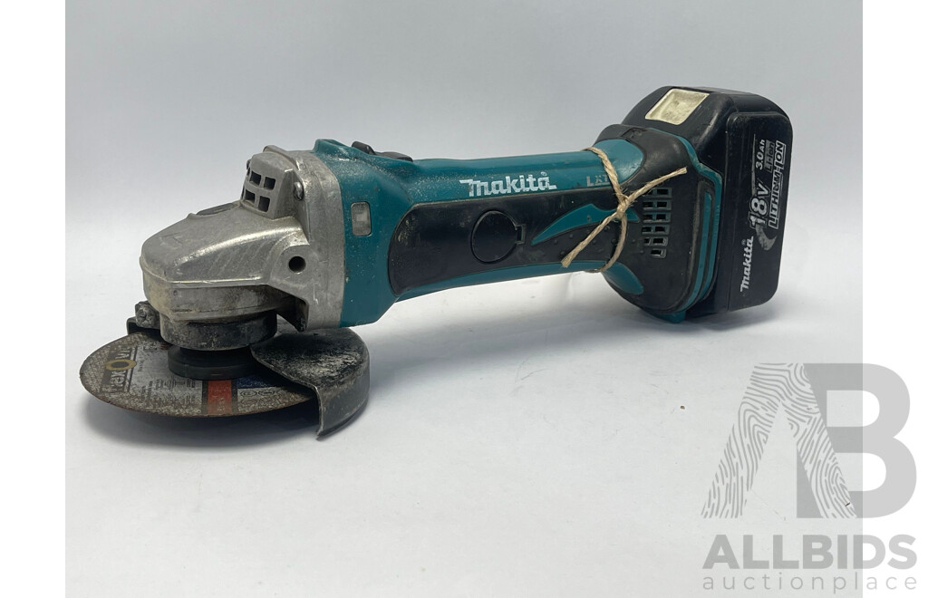 Makita 115mm Angle Grinder