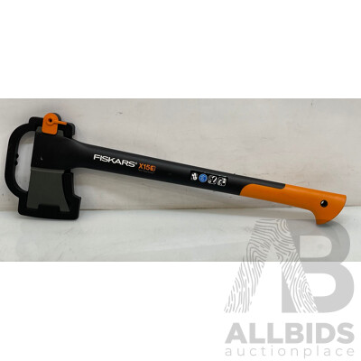 Fiskars X15 Axe