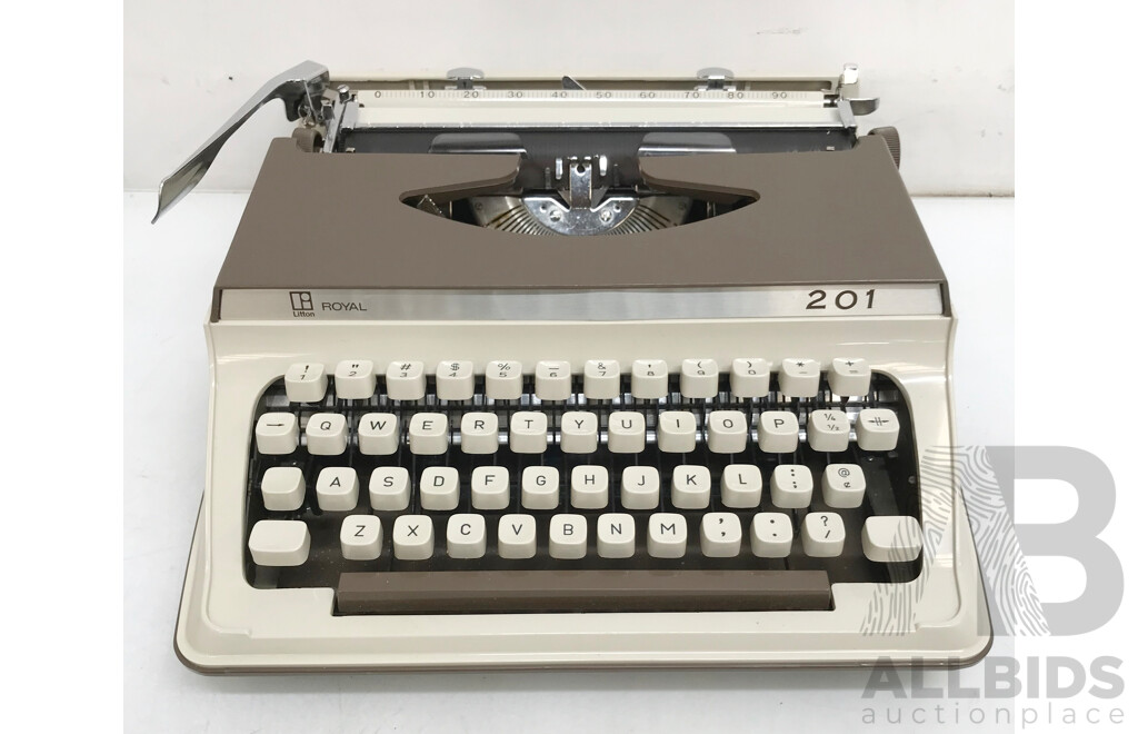 Royal 201 Typewritter with Case