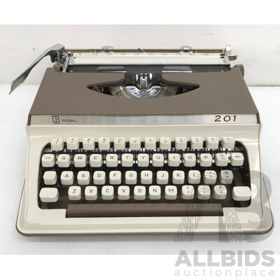 Royal 201 Typewritter with Case