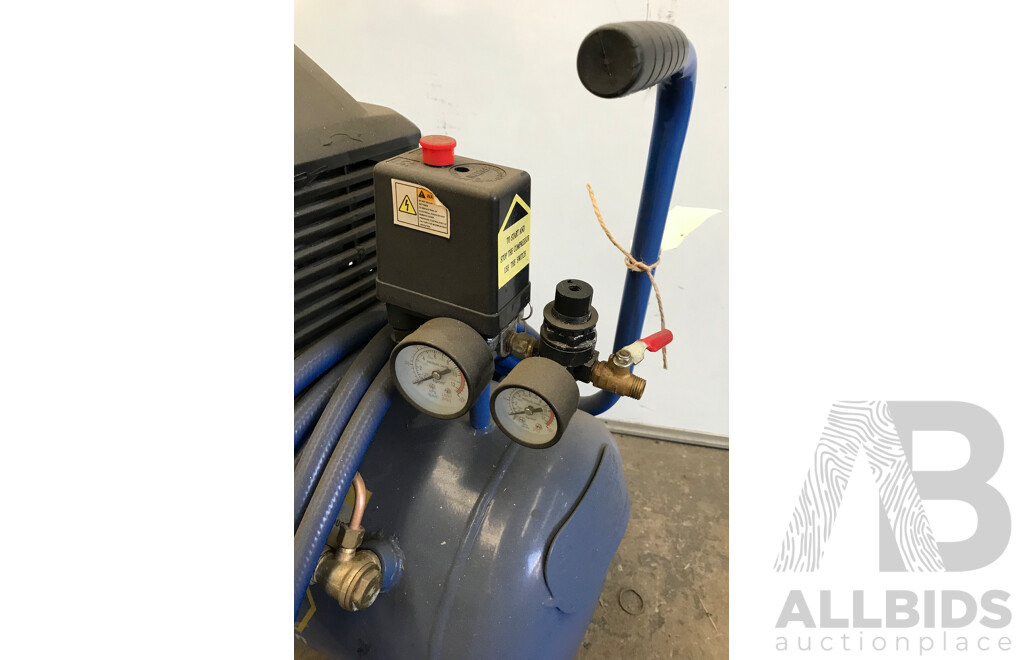 Spear & Jackson (TA-2HP) 24L TradeAir Air Compressor