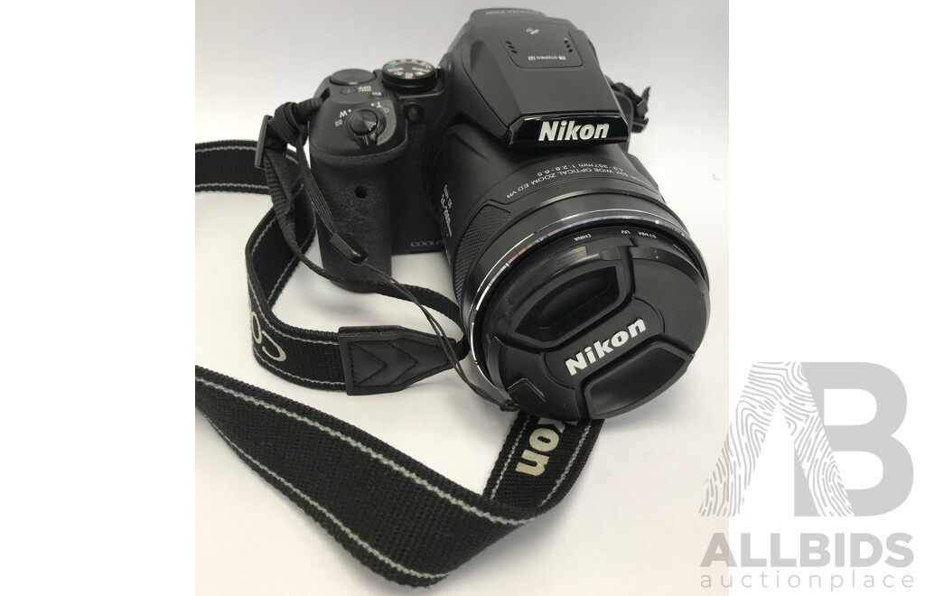 Nikon Coolpix P900 Compact Digital Camera with AF-S DX NIKKOR Lens and Camera Bag