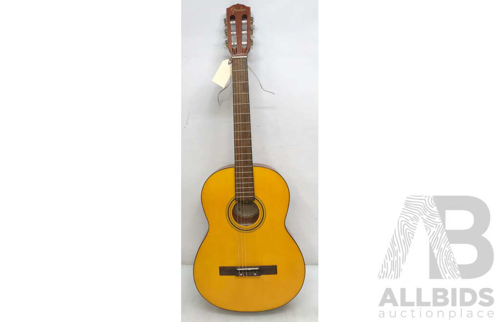 Fender (ESC-105 NS) Classical Guitar