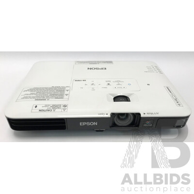 Epson (EB-1781W) Portable Multimedia Projector