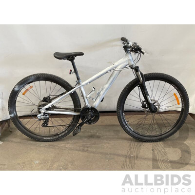 Trek Mens 21 Speed Mountain Bike