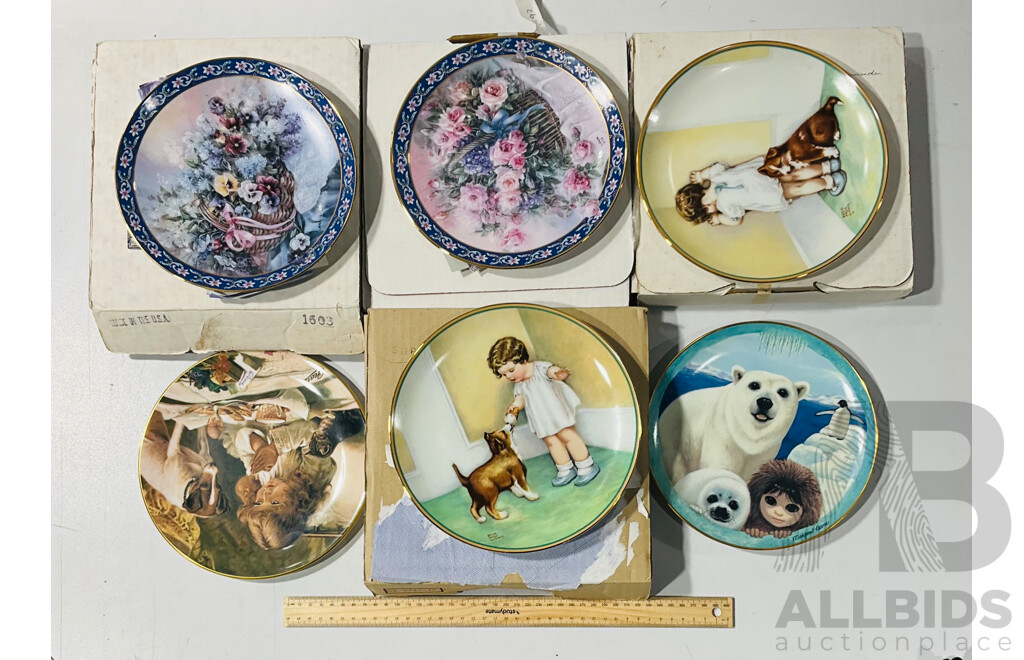 Collection of Decorative Porcelain Plates From Various Series Including Gentle Kingdom Plate Collection, Lena Liu’s Basket Bouquets and More