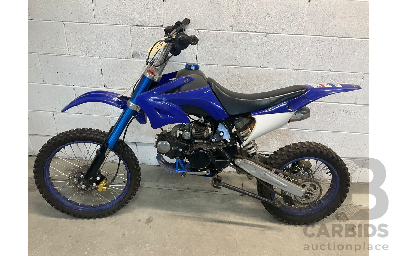 Blue 125cc Dirtbike