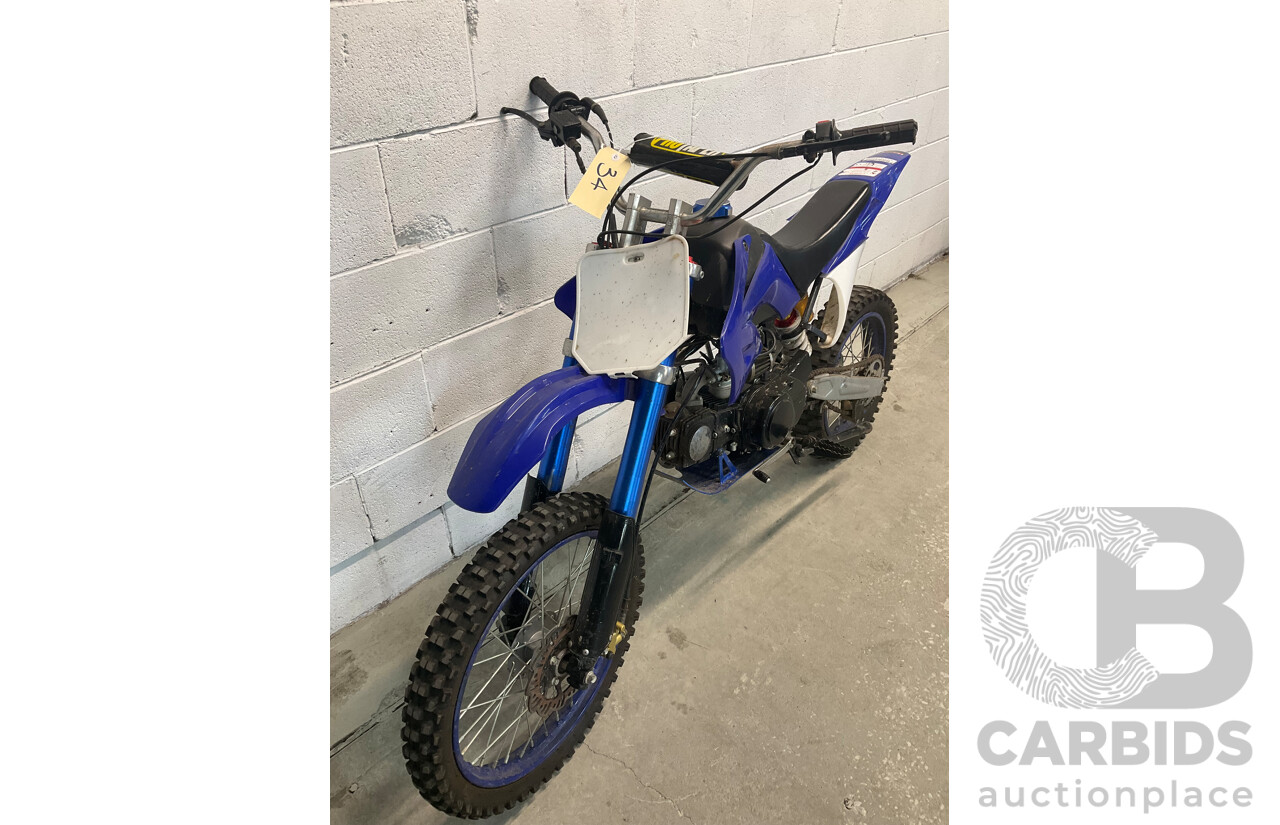 Blue 125cc Dirtbike