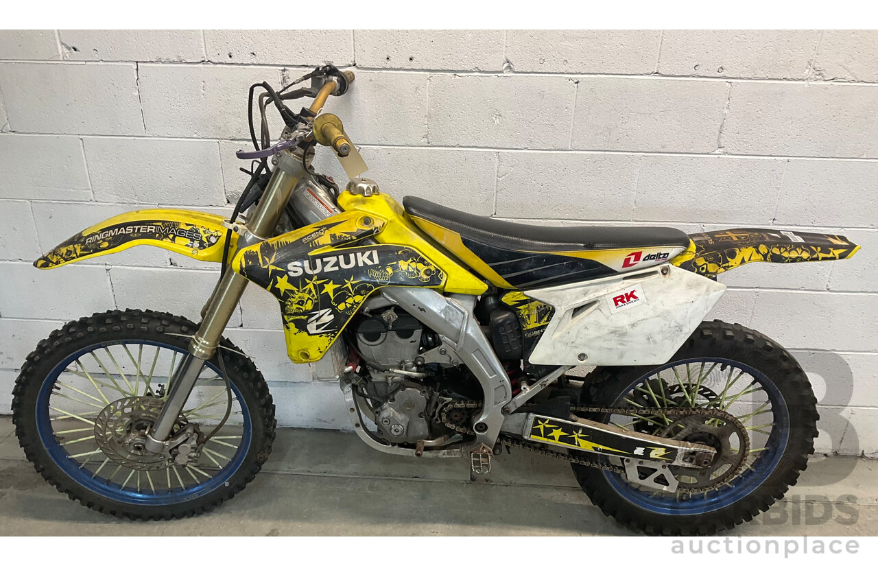 SUZUKI 2006 RMZ-450 Dirtbike