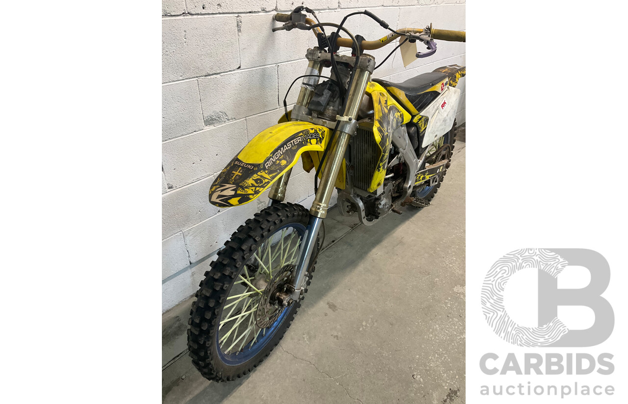 SUZUKI 2006 RMZ-450 Dirtbike