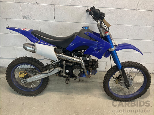 Blue 125cc Dirtbike