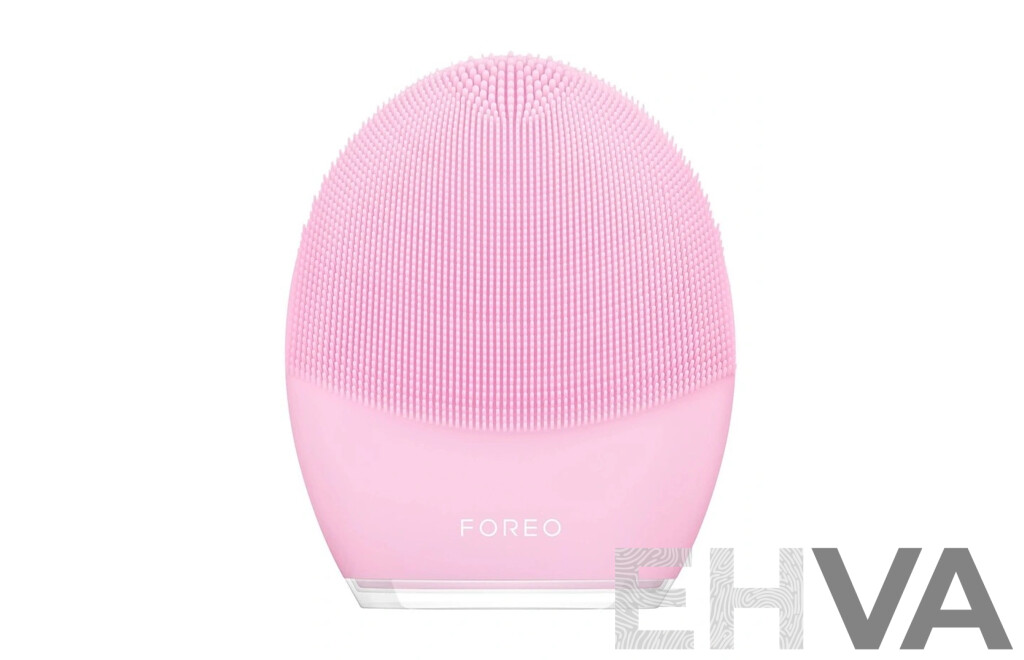 FOREO LUNA 3 Smart Facial Cleansing & Firming Massager - Pink -  ORP$369.00
