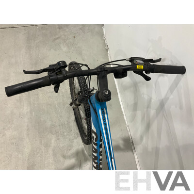 Giant Boulder Mountain Bike (Size L)