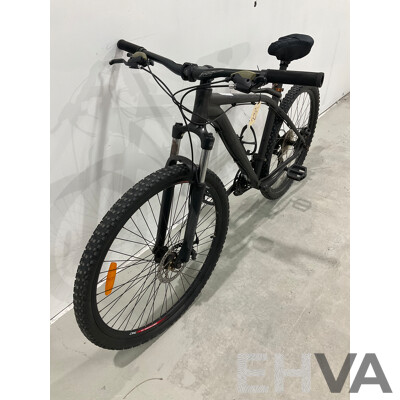 Specialised Mountain Bike (49cm Frame)