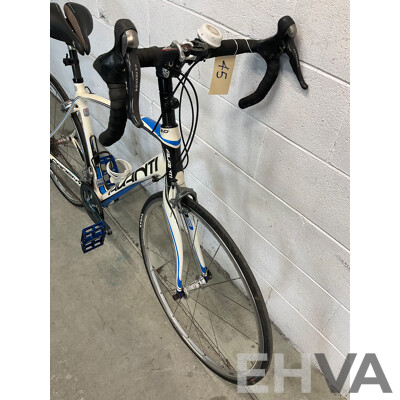 Avanti Cadent Bike (Size M)