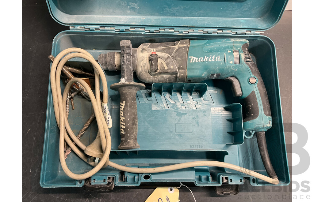 Makita HR2230 Rotary Hammer in Case