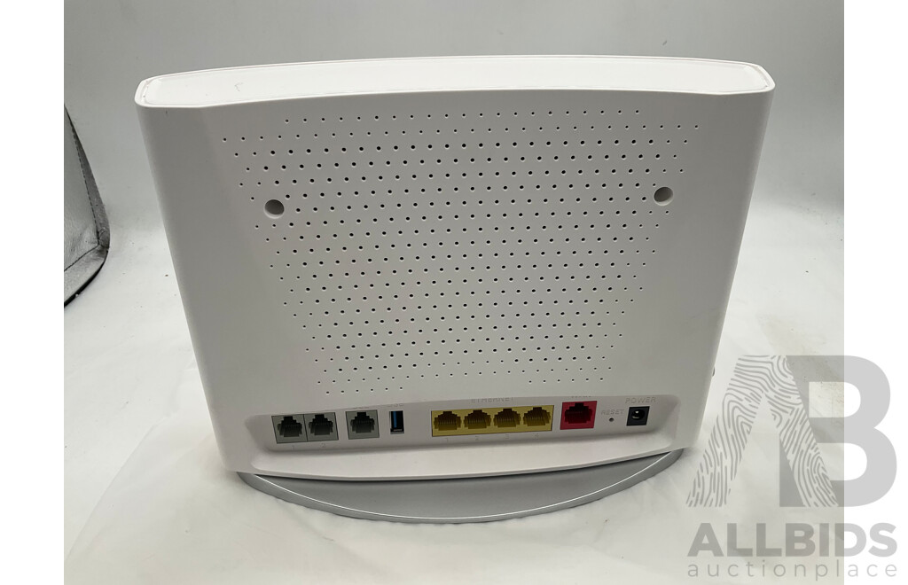 NETCOMM (NF20MESH) CloudMesh Gateway Wifi Mixer - ORP $269.95