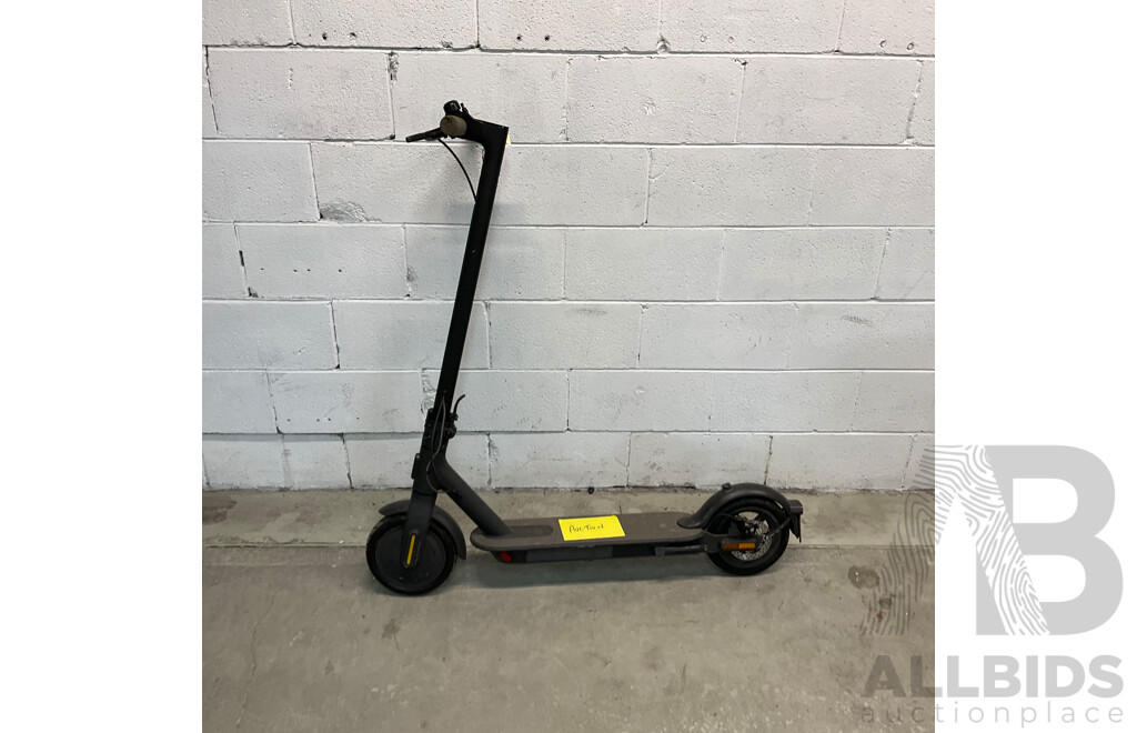 MI Electric Scooter 1S