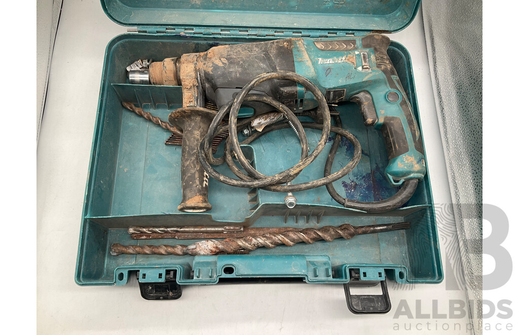 MAKITA HR2300 Rotary Hammer W/ Case