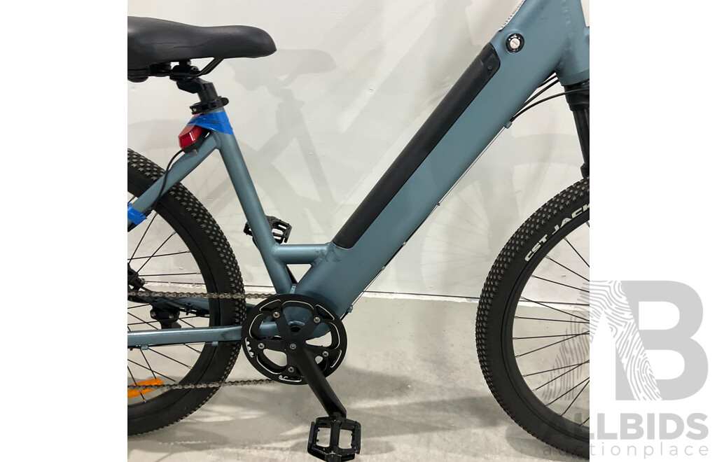 Ubranded E-Bike (46cm Frame)