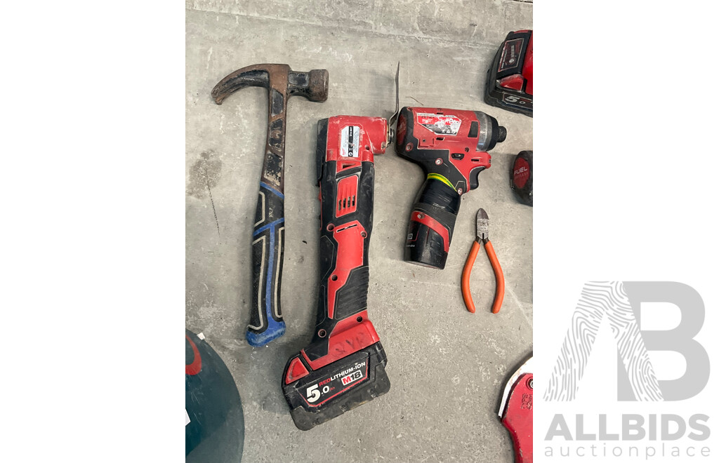 3x MILWAUKEE Tools & Light, FLUKE Ekectrical Tester, Pliers, Screwdrivers,