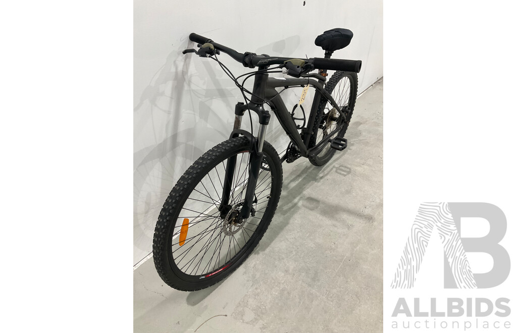 Specialised Mountain Bike (49cm Frame)