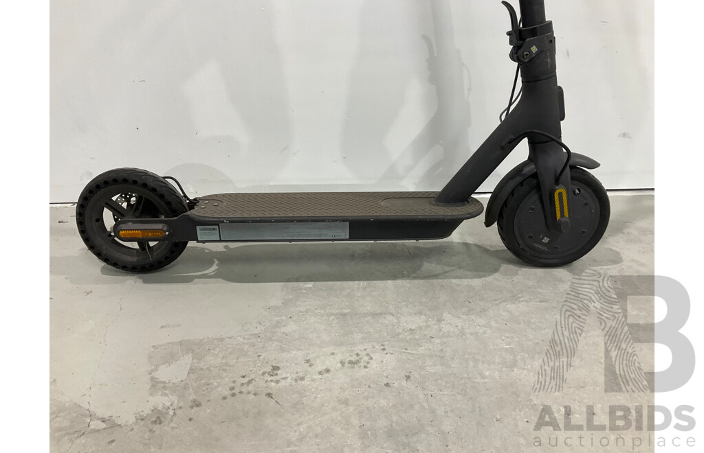 Segway Ninebot F40A Electric Scooter