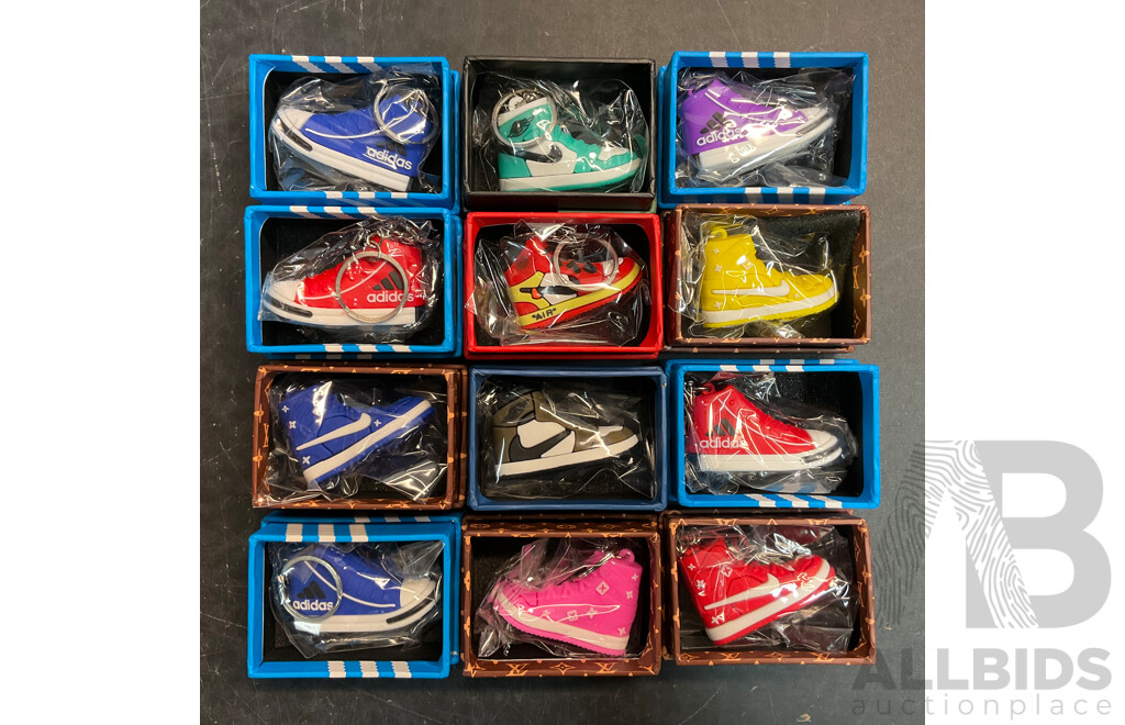 Mini Sneaker Keyrings - Lot of 27