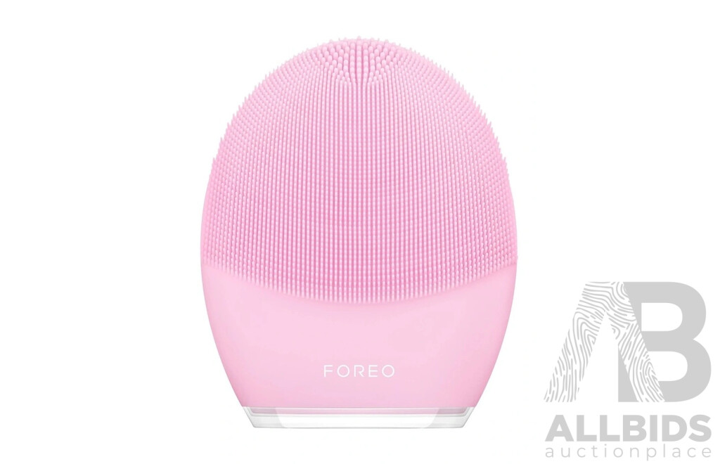 FOREO LUNA 3 Smart Facial Cleansing & Firming Massager - Pink -  ORP$369.00