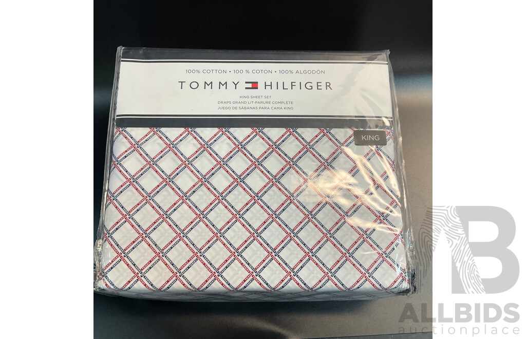 TOMMY HILFIGER King Sheet Set - ORP$279.00