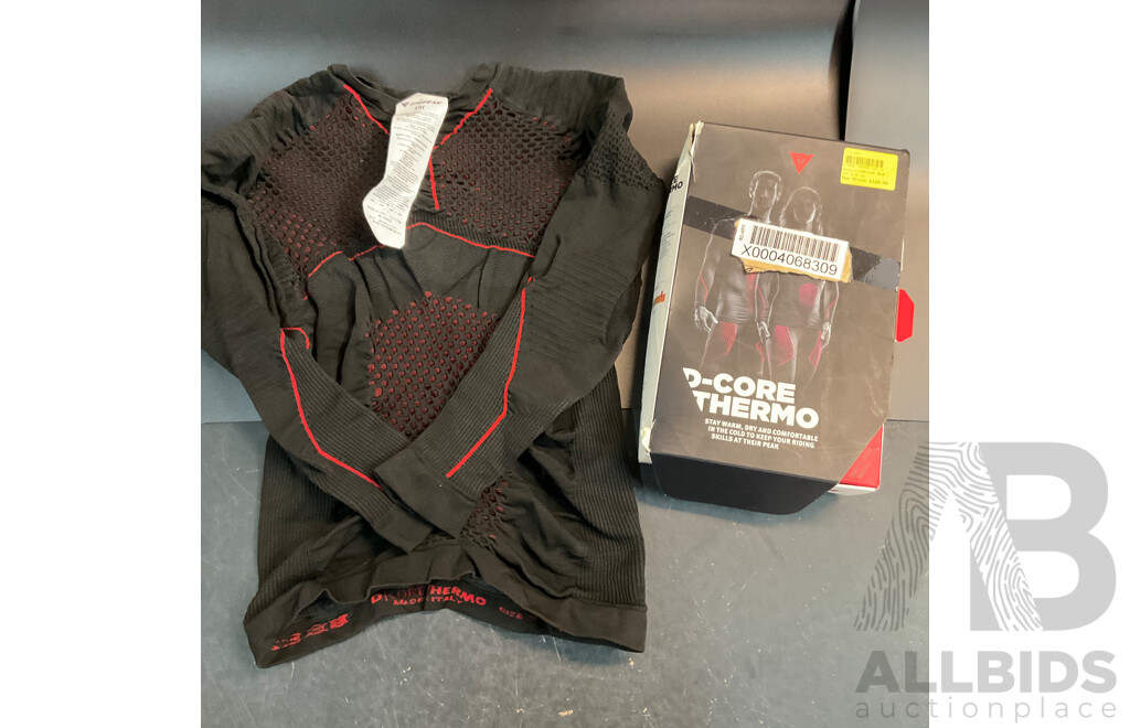 D-CORE Thermo Tee Size XS/S & NIKE Sockes & Trunks Set