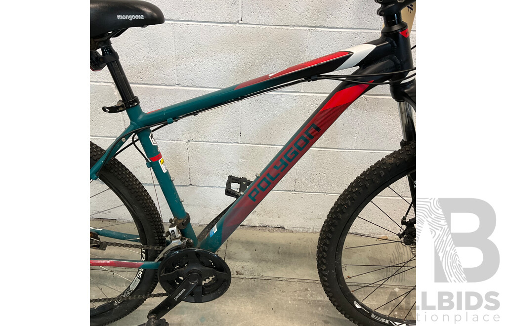 Polygon Cascade Mountain Bike (Size M)