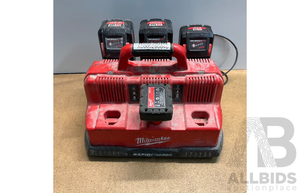 MILWAUKEE ( M12 & M18) Rapid Charge Station with 4 Battries