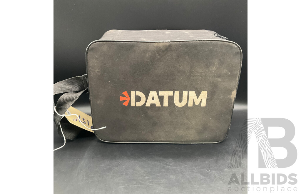 DATUM Cross Line Laser Level