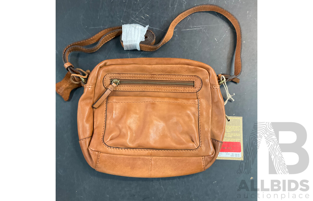 COLORADO, EVITY Tan Crossbody Bag & SKINKANDY Hinged Ring