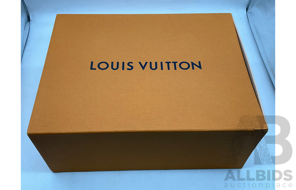 Louis Vuitton Tricolour Shoes (Size 7.5)