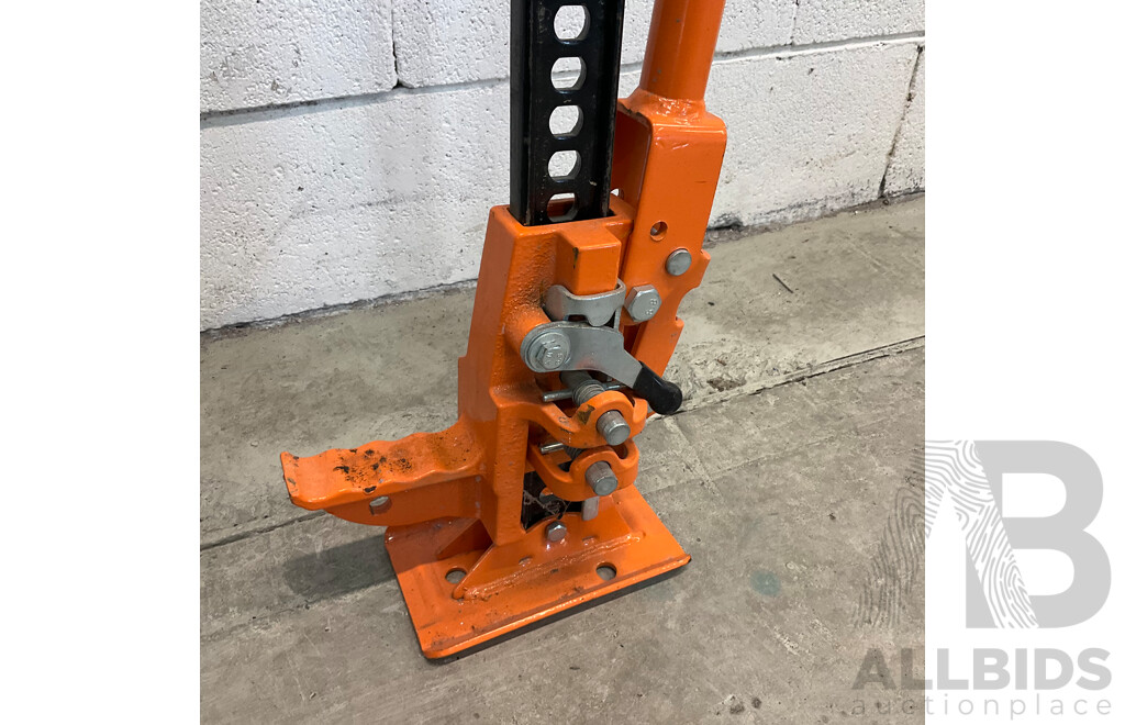 XTM 48" High Lift Jack