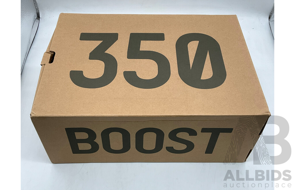 Yeezy Boost 350 V2 Linen Shoes (Size 9.5)