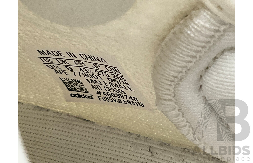 Yeezy Boost 350 V2 Cream (Size 9.5)