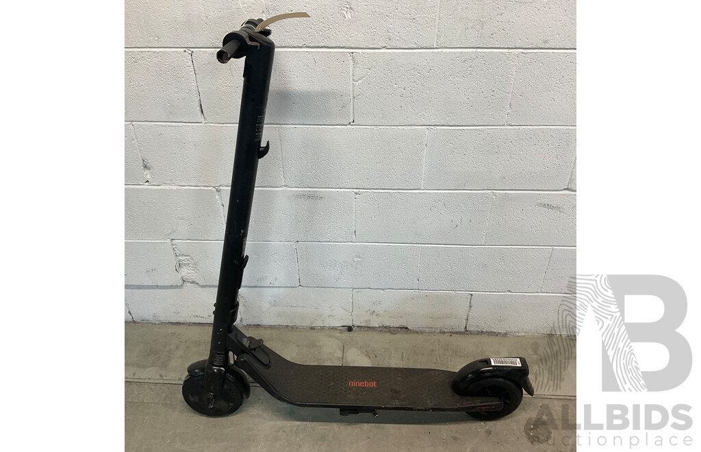 Ninebot ES1LD E-Scooter