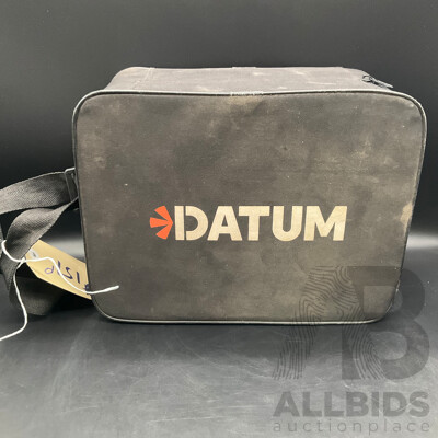 DATUM Cross Line Laser Level