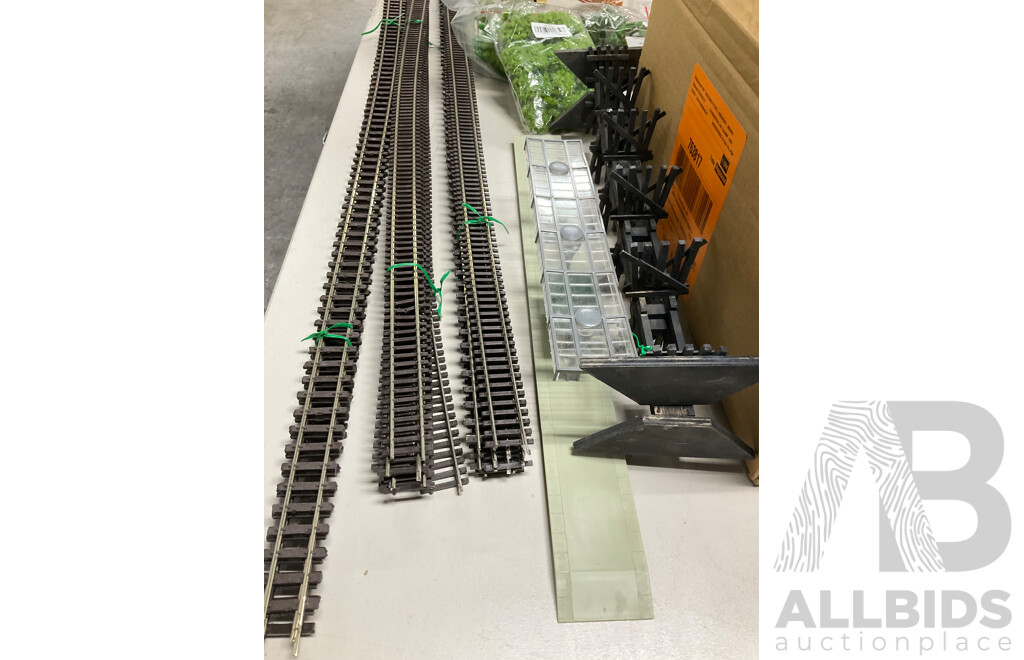 Collection of Vintage HO Scale Railway Track and Scenery Including Signal Box, Station, Noch Tunnel, Trees, Buildings - Curved, Points and Straight Track