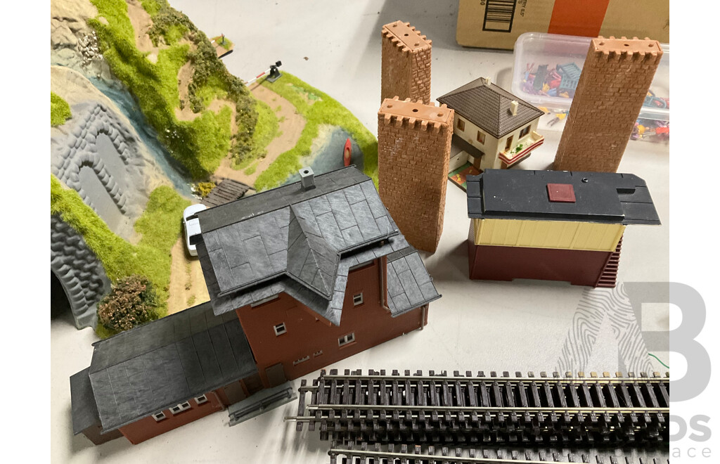 Collection of Vintage HO Scale Railway Track and Scenery Including Signal Box, Station, Noch Tunnel, Trees, Buildings - Curved, Points and Straight Track