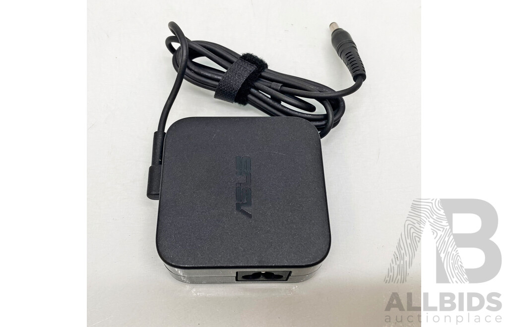 Asus Chromebox CN60 Intel Core I7 (4600U) 2.10GHz-3.30GHz 2-Core CPU Small Form Factor Computer