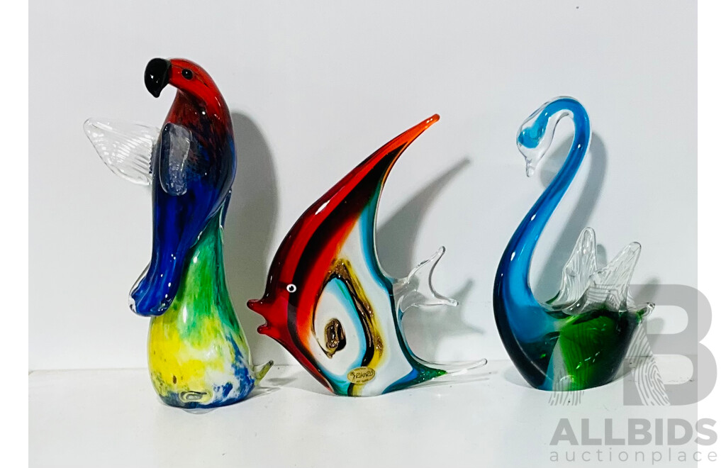 Collection of Three Art Glass Animal Statues Including Aventurine and Rikaro Examples